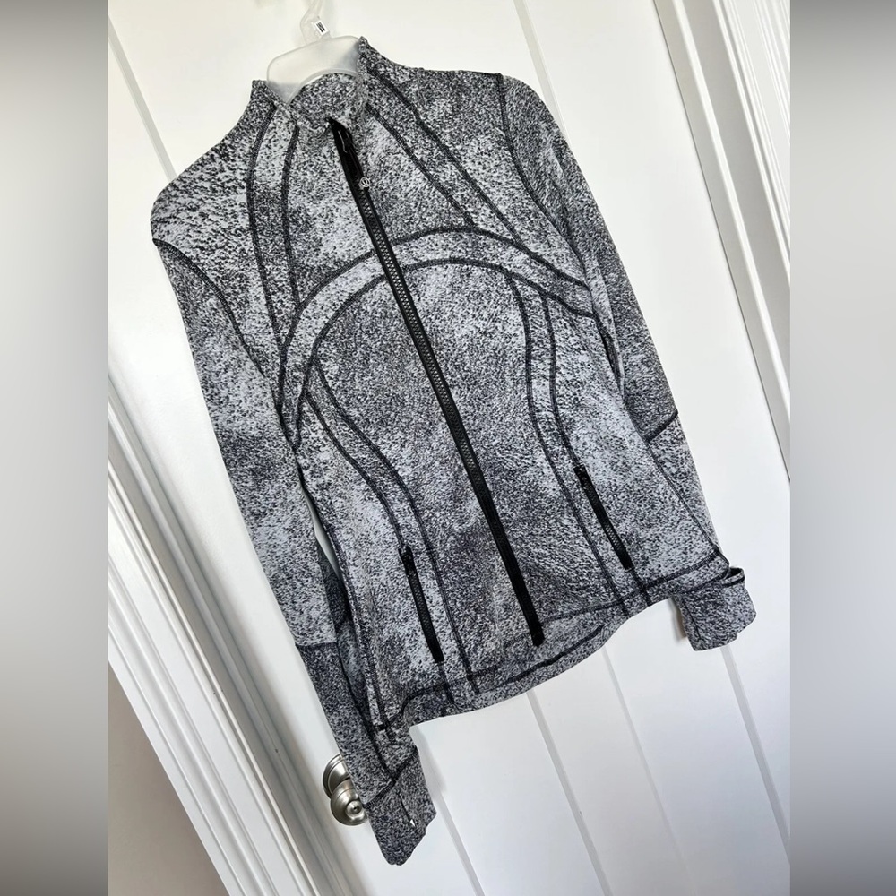 Lululemon Define Jacket Luon Variegated Knit Jacquard White Black Size 10